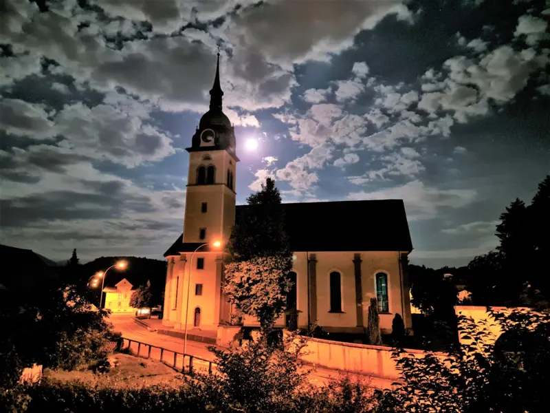 Pilgern von Kirche zu Kirche