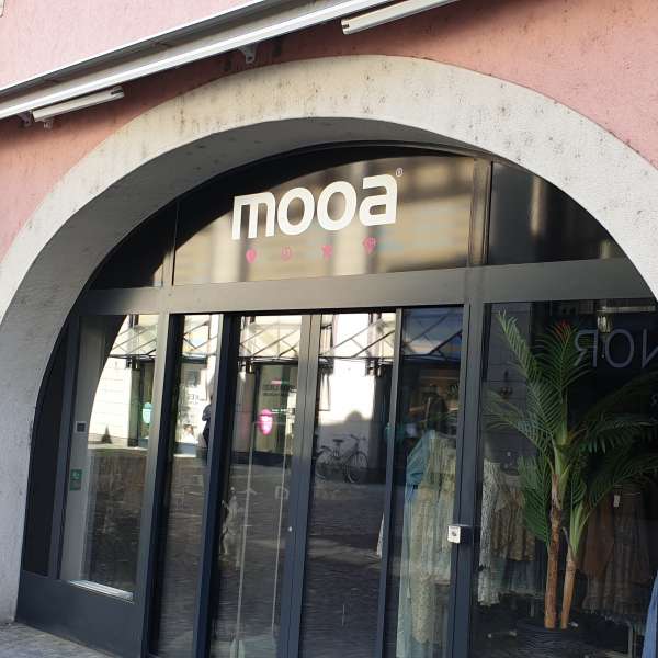 MOOA fashion
