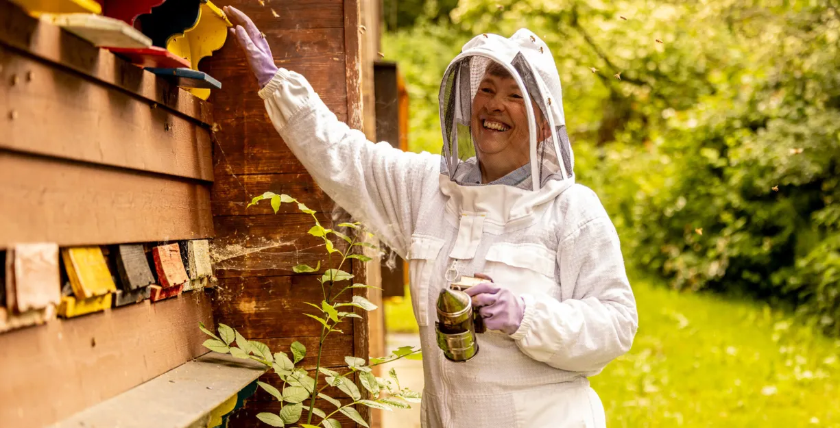 Imkerin und Mitarbeiterin der Reha