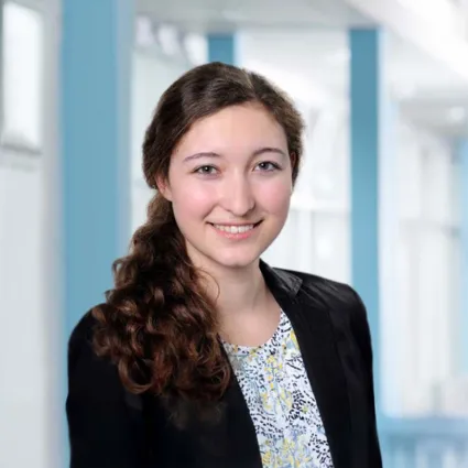 Nicole Nyfeler_web.jpg