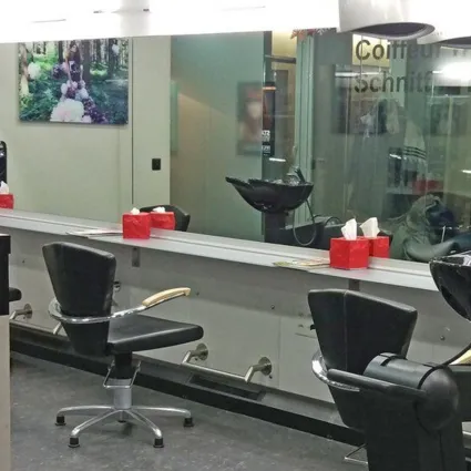 Salon Coiffeur Schnittpunkt