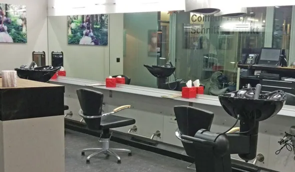 Salon Coiffeur Schnittpunkt