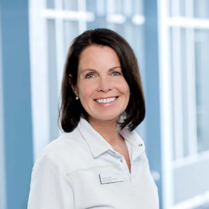 Karen_Ziegler_web.jpg