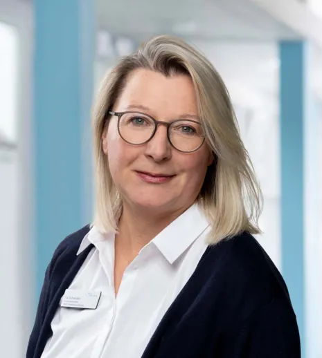 Iris_Schneider_web.jpg