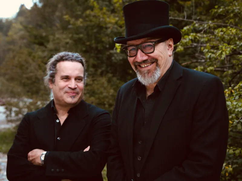 Mike Bischof & Pink Pedrazzi