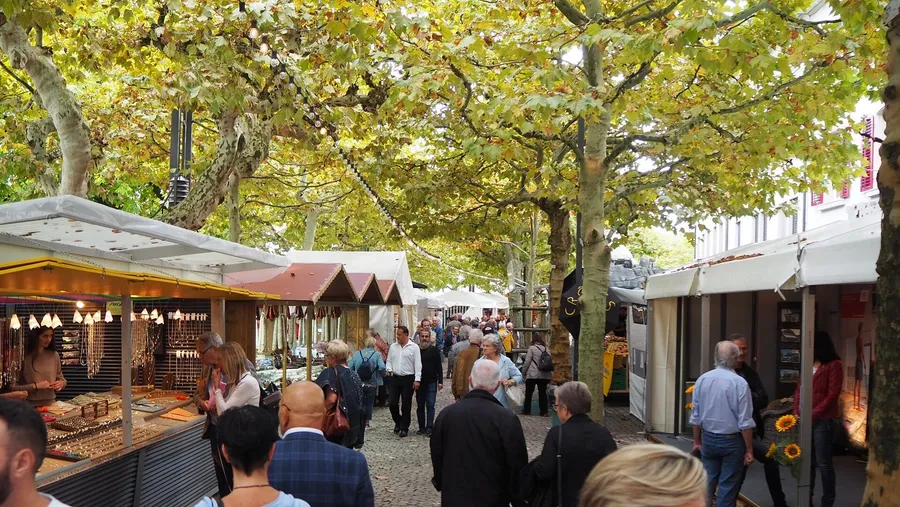 Der MAG läutet den Herbst ein und bringt Besucherinnen und Besucher aus der Region nach Aarau.