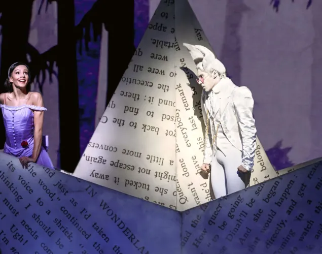 Ballett aus London: Alice im Wunderland