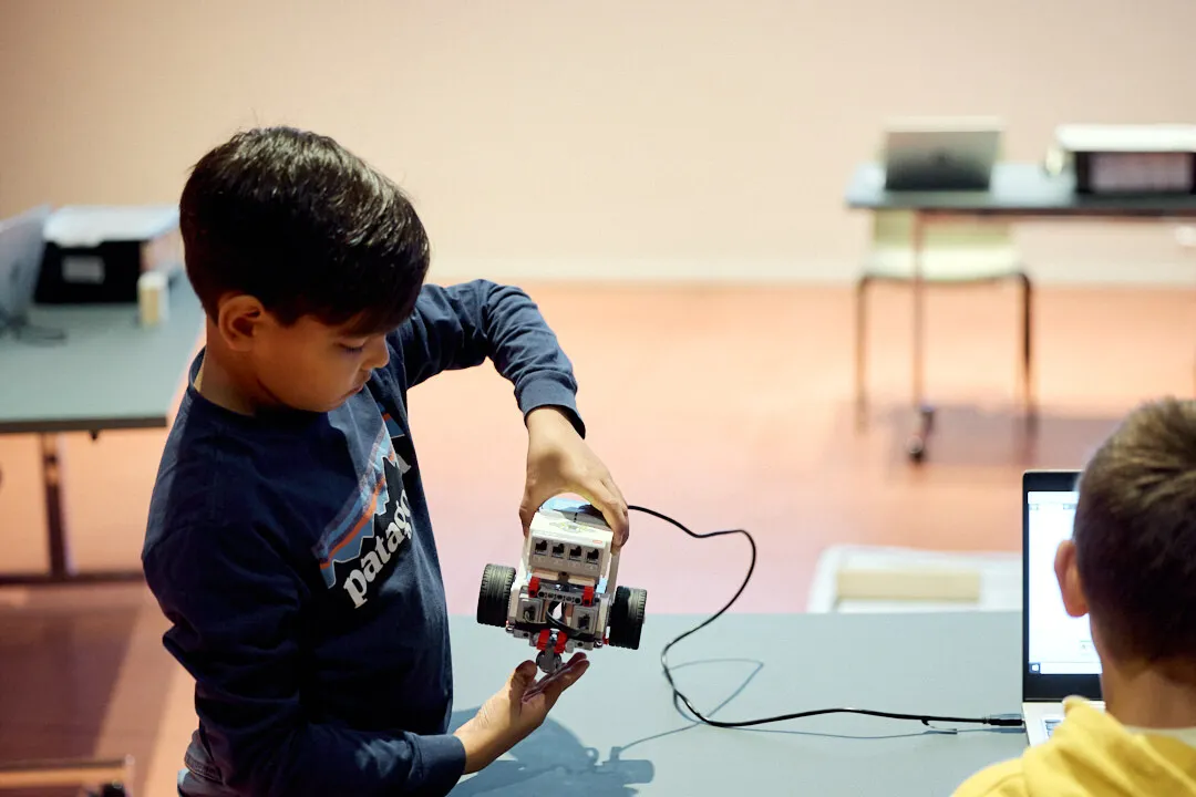 Create&Play: Lego Robotics