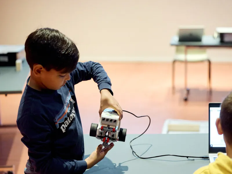 Create&Play: Lego Robotics