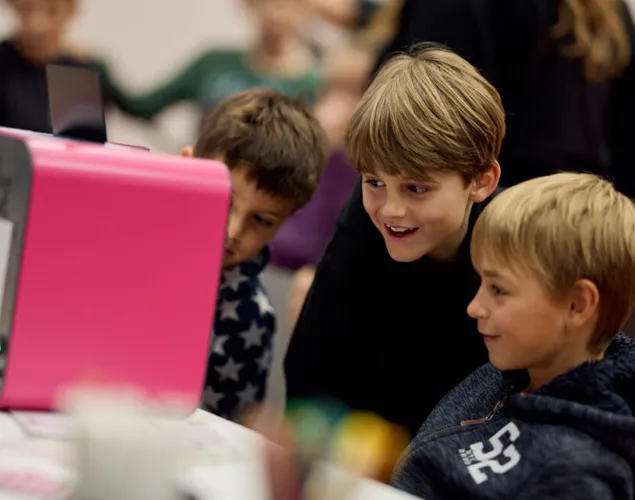 DigiSpace: Ab auf den Laufsteg!