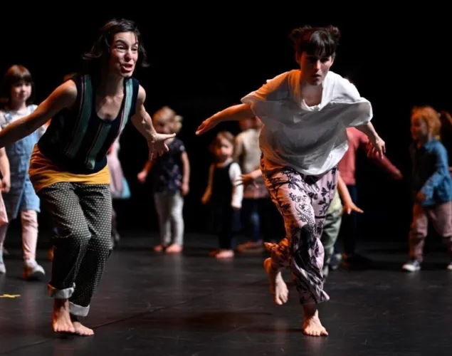 Alice tanzt, ab 2 Jahren