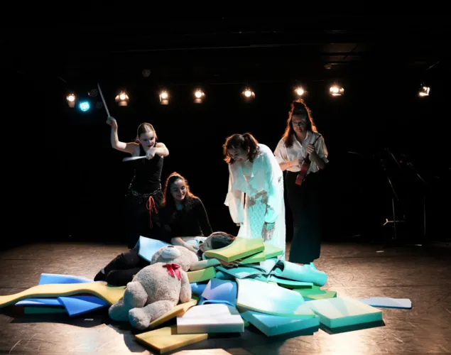 ALL AT ONCE – Spielclub u16