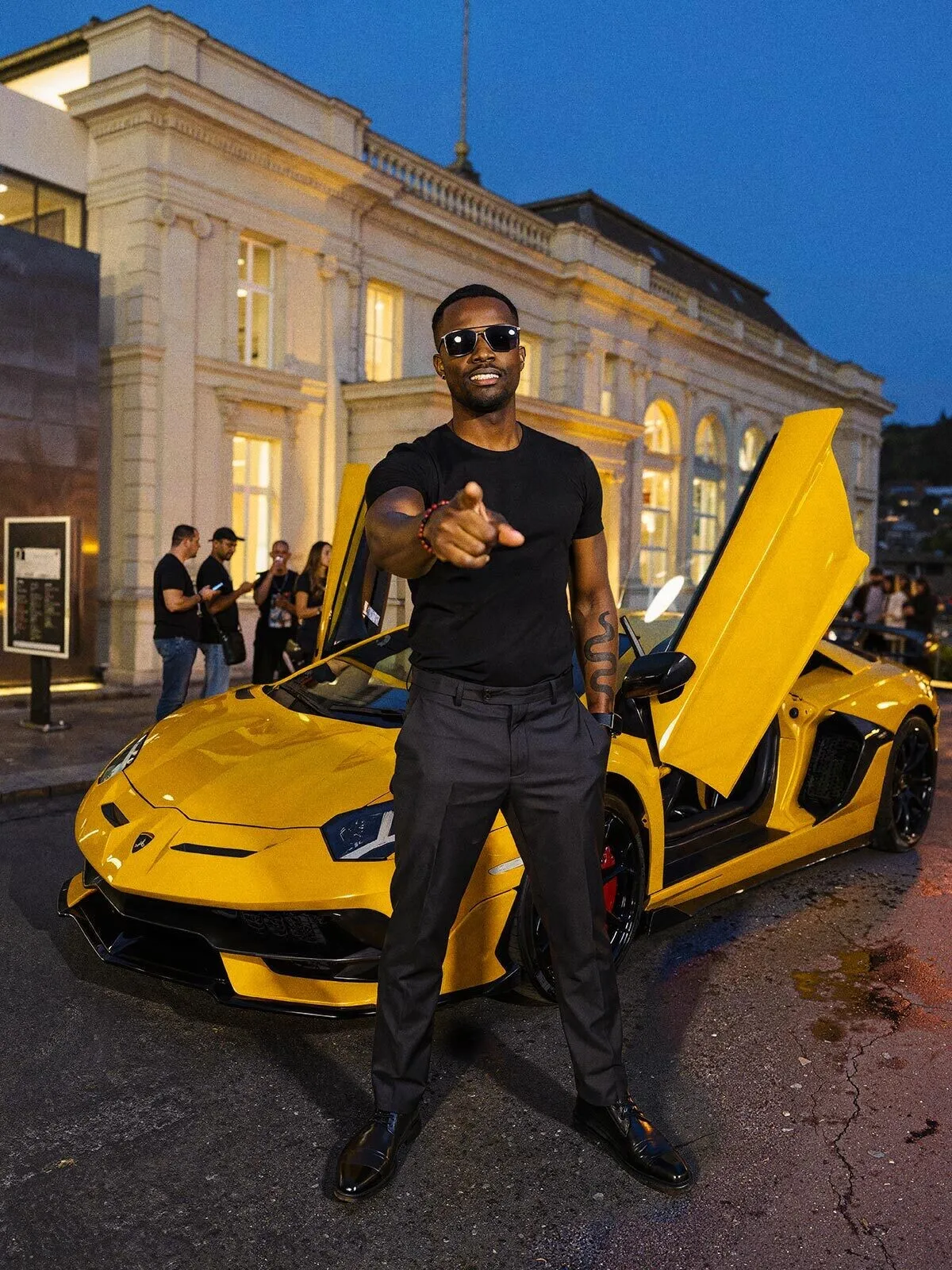 Talk mit Comedian Charles Nguela