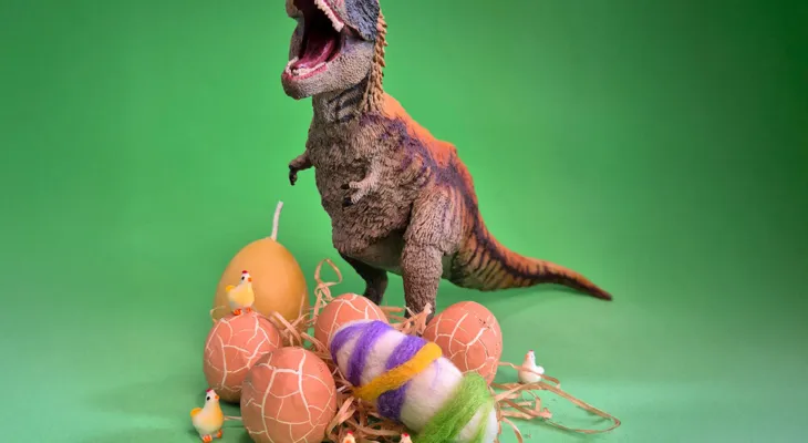 Ostern im Naturama: Vom Ei zum Huhn zum Dino