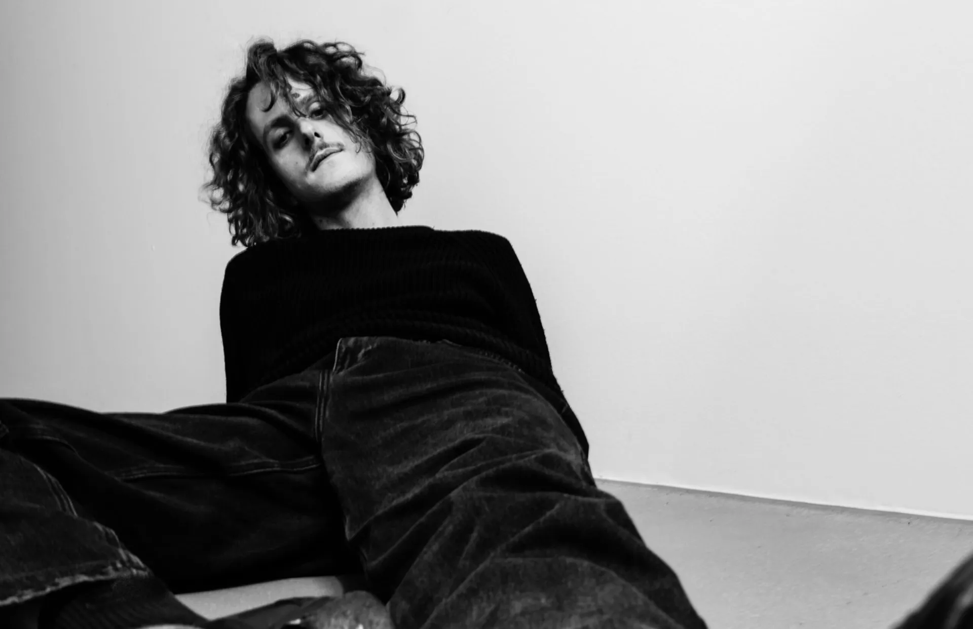 Dennis Kiss (DE/CH) + SCHRAMM (DE)