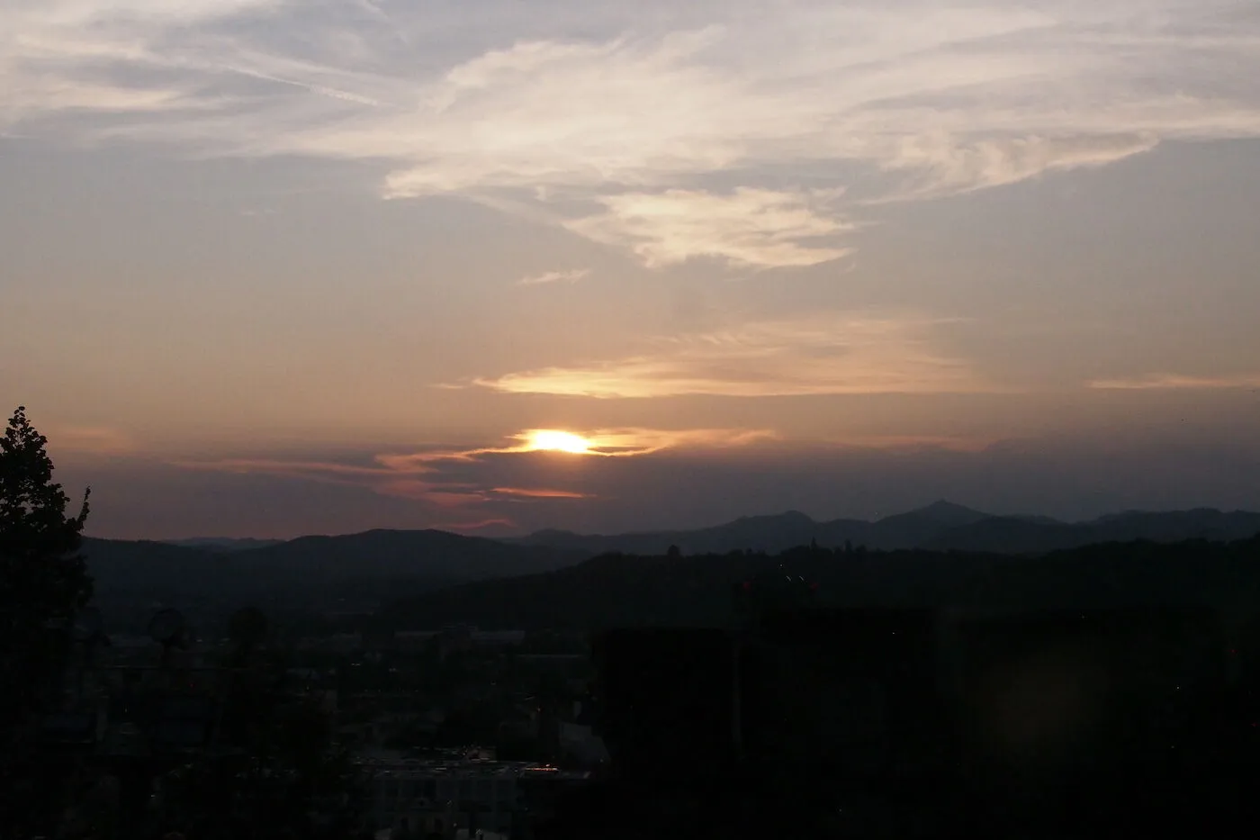 Sonnenaufgangstour zur Sissacherflue Sonnenaufgangstour zur Sissacherflue