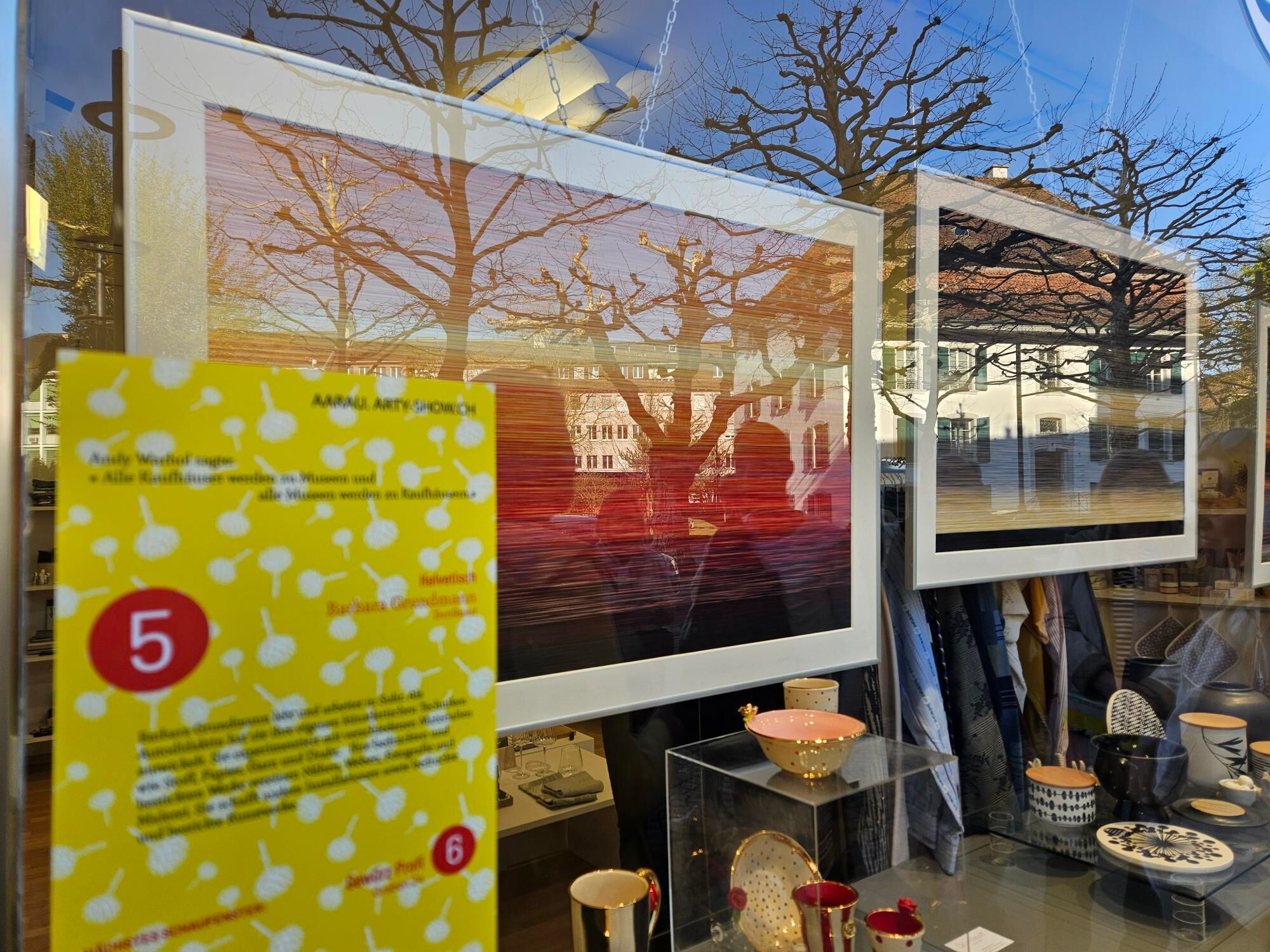 Arty Show verbindet Kunst und Einkaufen.