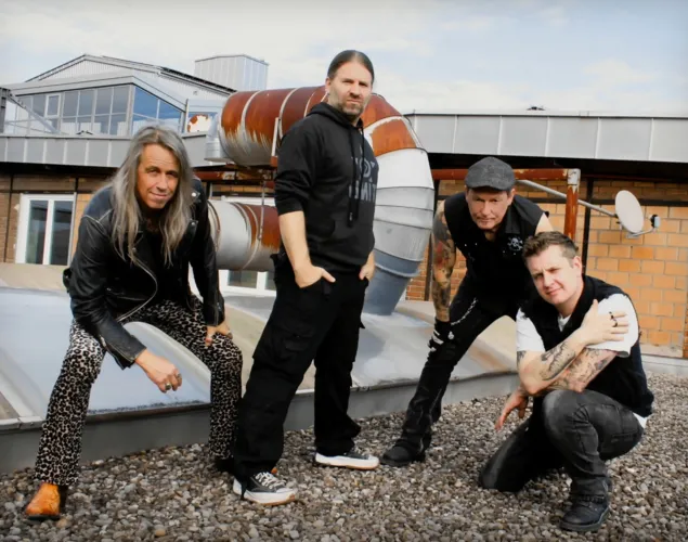 Kilmister (CH) | Support: Hydrahog (CH)