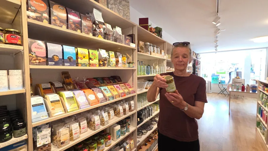 Die Kundinnen und Kunden schätzen das Fair Trade-Angebot von Claro. Die Kundinnen und Kunden schätzen das Fair Trade-Angebot von Claro.