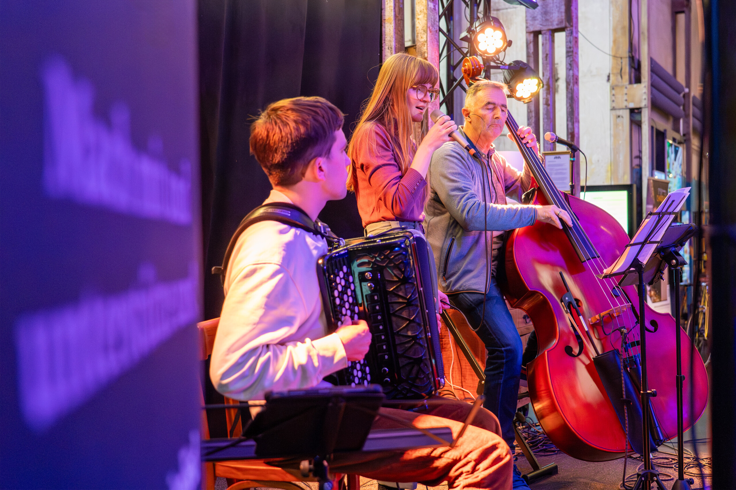 Carte Blanche - Jazz & World mit Stephan Athanas