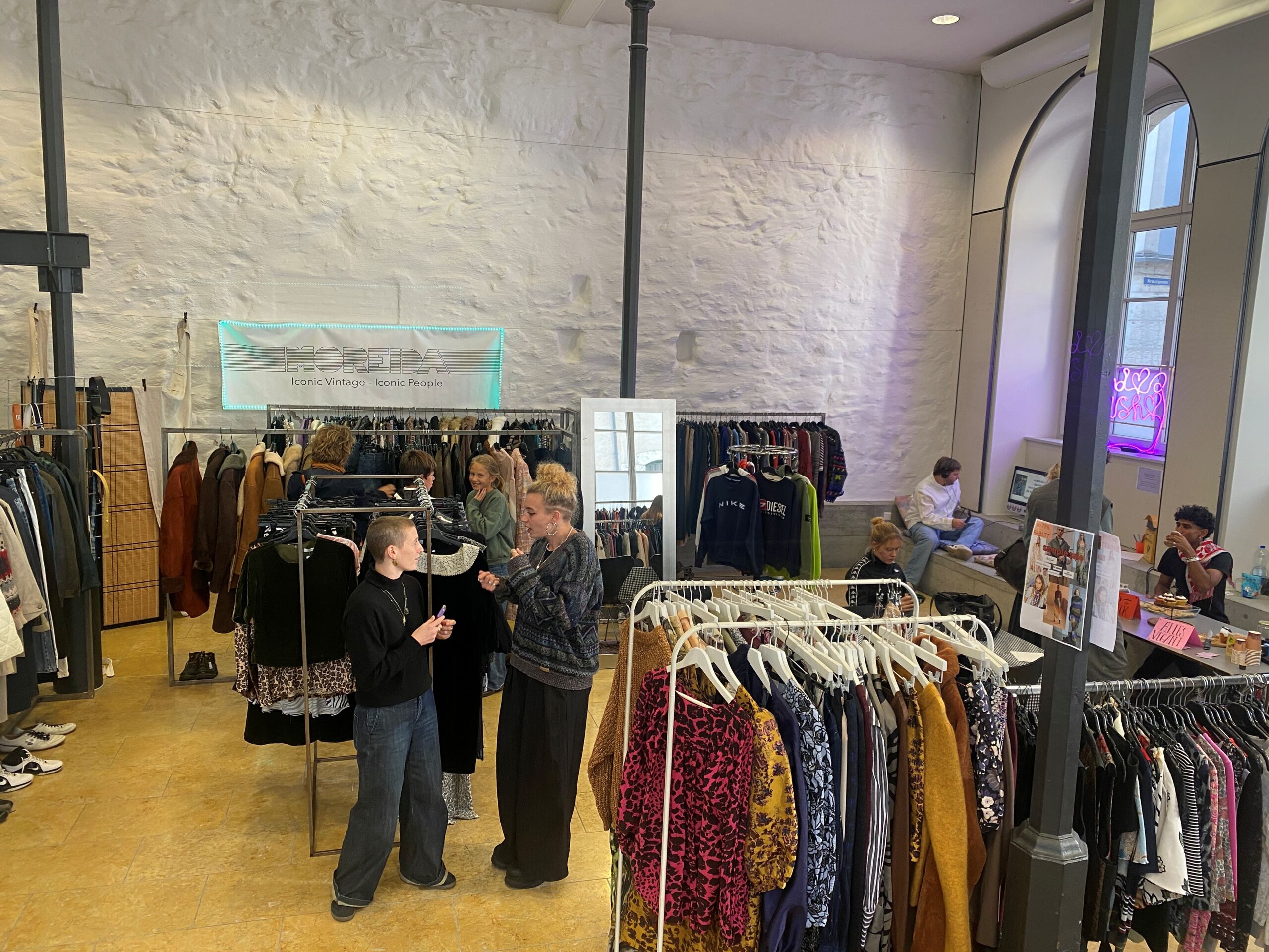 Moreida Vintage 2nd Hand Pop Up