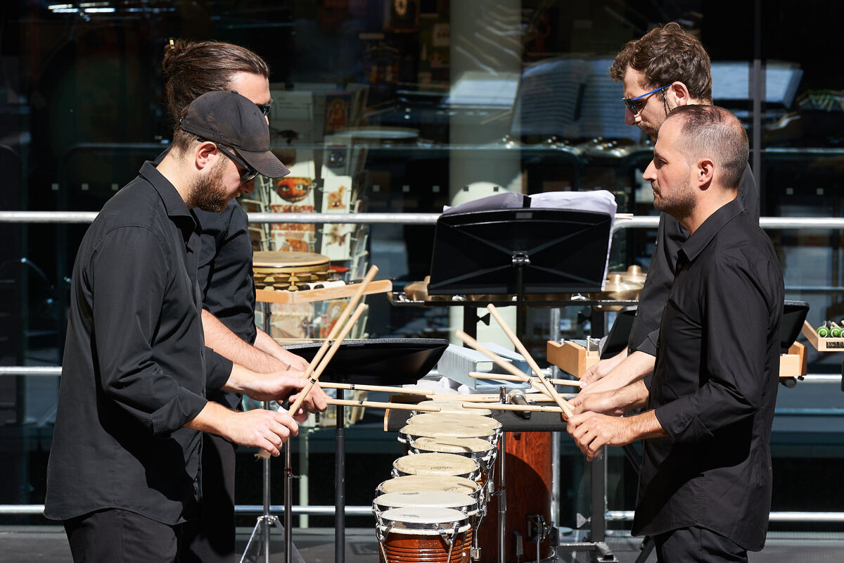 ROOTS in Concert mit Sinfonieorchester Basel