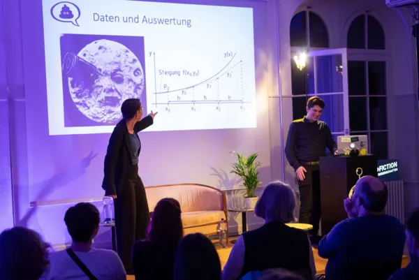 SCHWEIZ - BASEL - Klub der Klugscheisser Moderiert von
YouTuber Lionel Battegay am science+fiction Festival der Wissenschaften im kHaus - 22. September 2023 © Raphael Hünerfauth - https://www.huenerfauth.ch