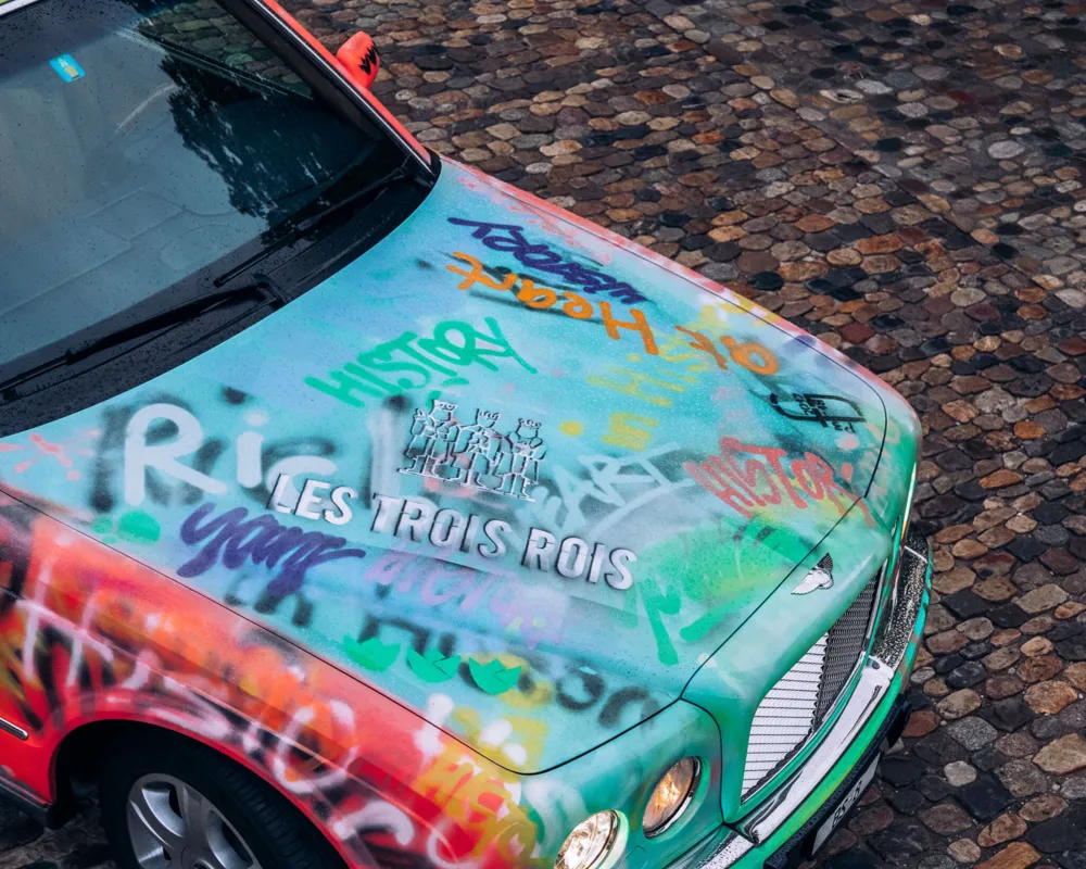 Wo Grau glüht und Farben flüstern