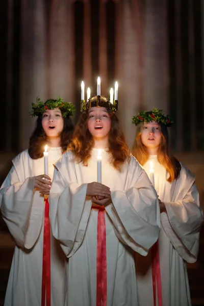 Santa Lucia - Adventskonzert der Mädchenkantorei Basel