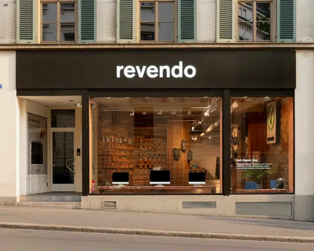 Revendo Basel Theater