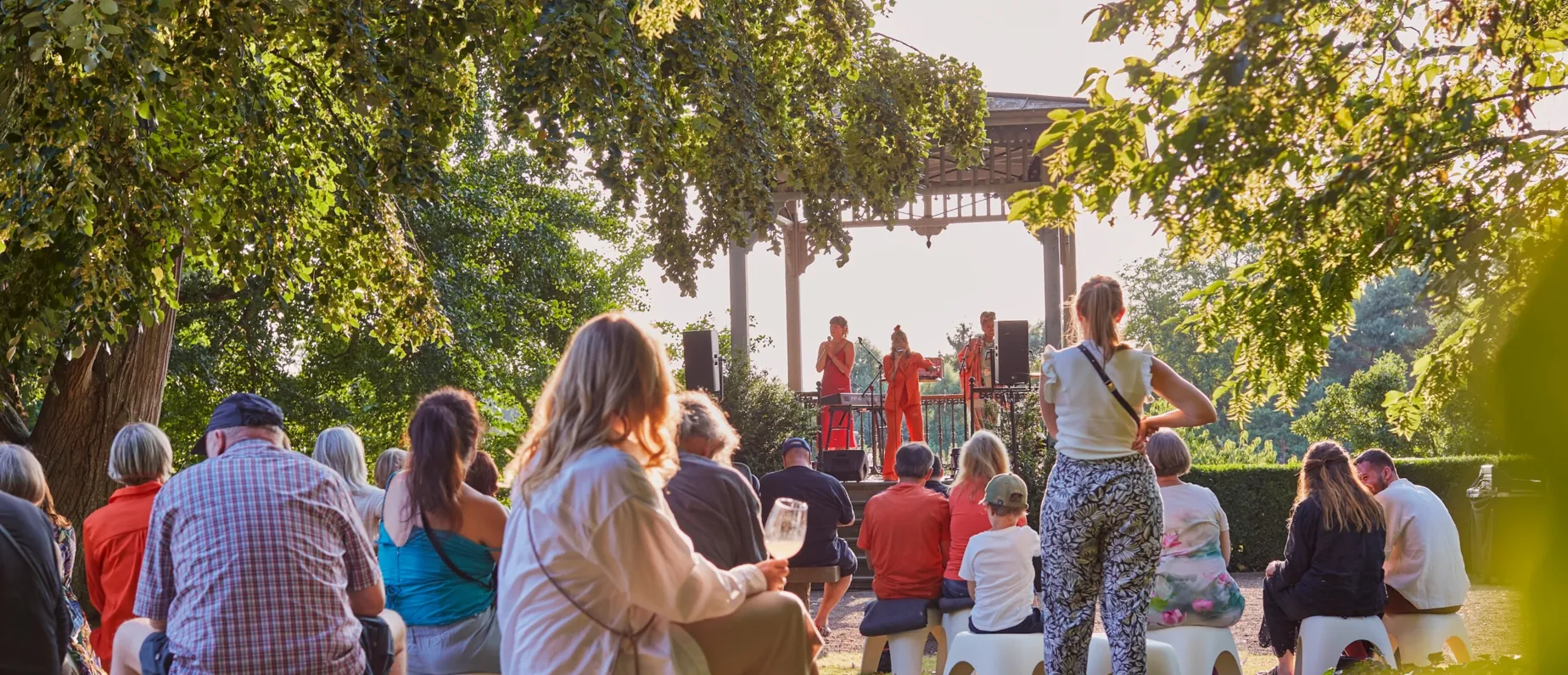 Live-Musik in idyllischem Ambiente