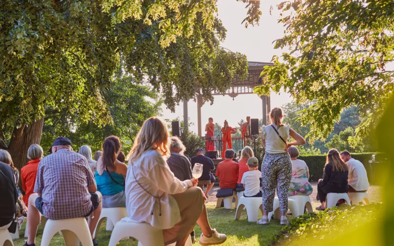 Live-Musik in idyllischem Ambiente