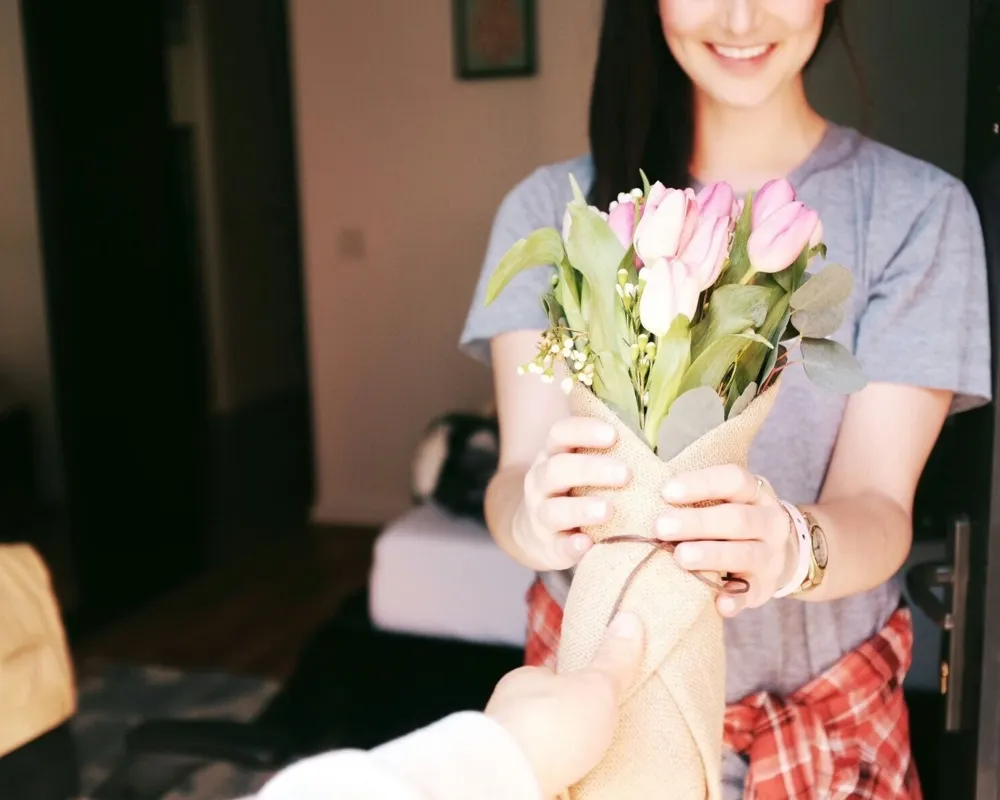 Blumengeschenk verteilt übers ganze Jahr