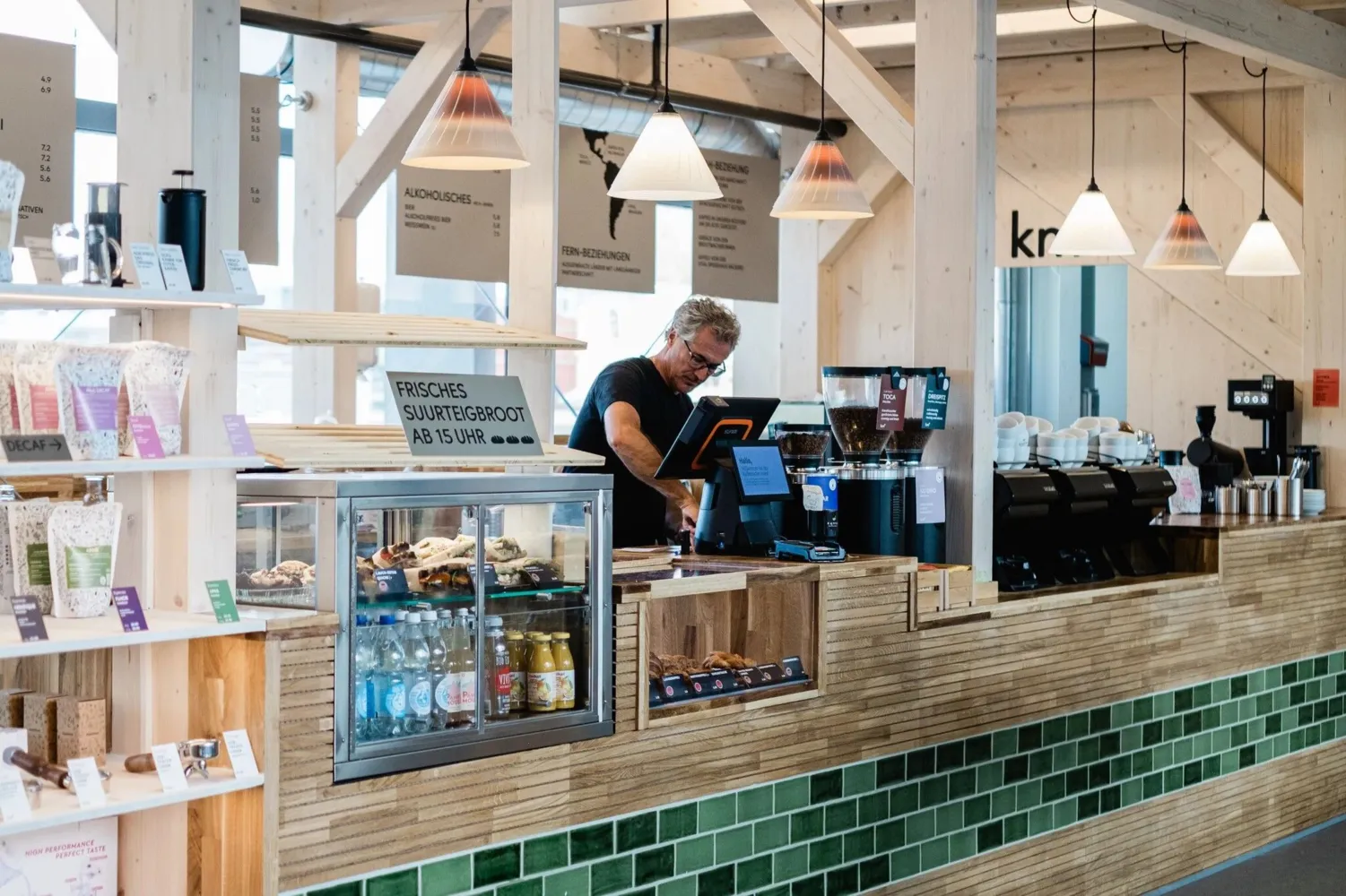 Kaffeemacher am Bahnhof SBB