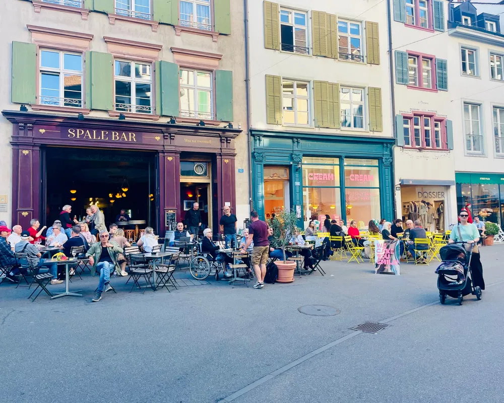 Szene Oberer Spalenberg