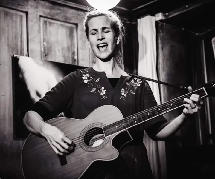Jodel Talk & Solo Konzert mit Seraina Clark