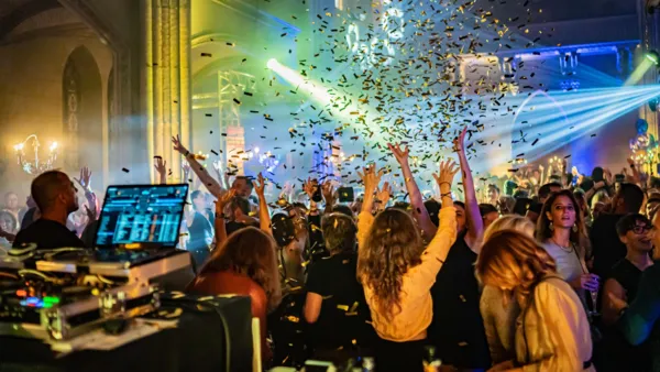 Ü-30-Party