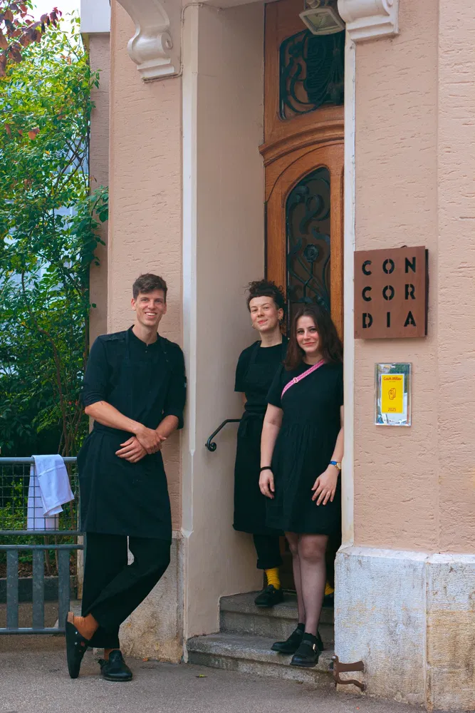 Das eingespielte Gastgeber-Team vom Restaurant Concordia: Till, Elena und Fiamma