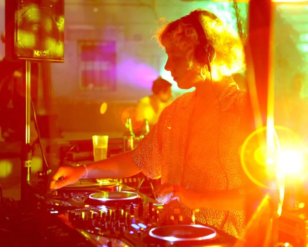 Nachtfieber – Feiern im Museumshof