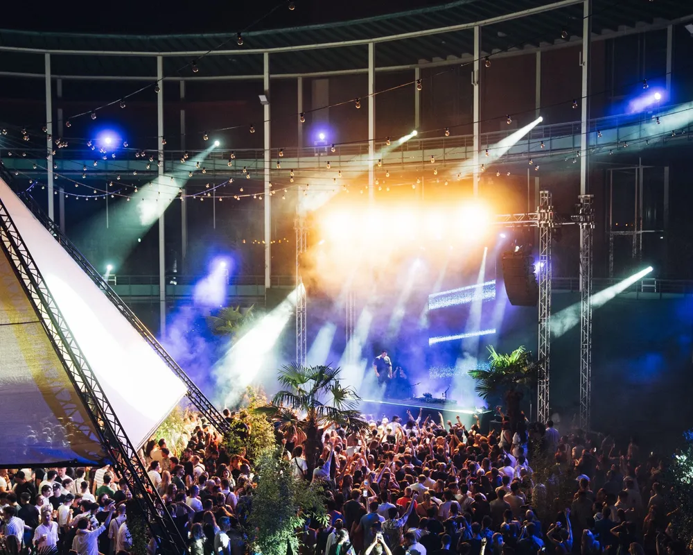 Party auf 3 Stages mit Bakermat & Co.