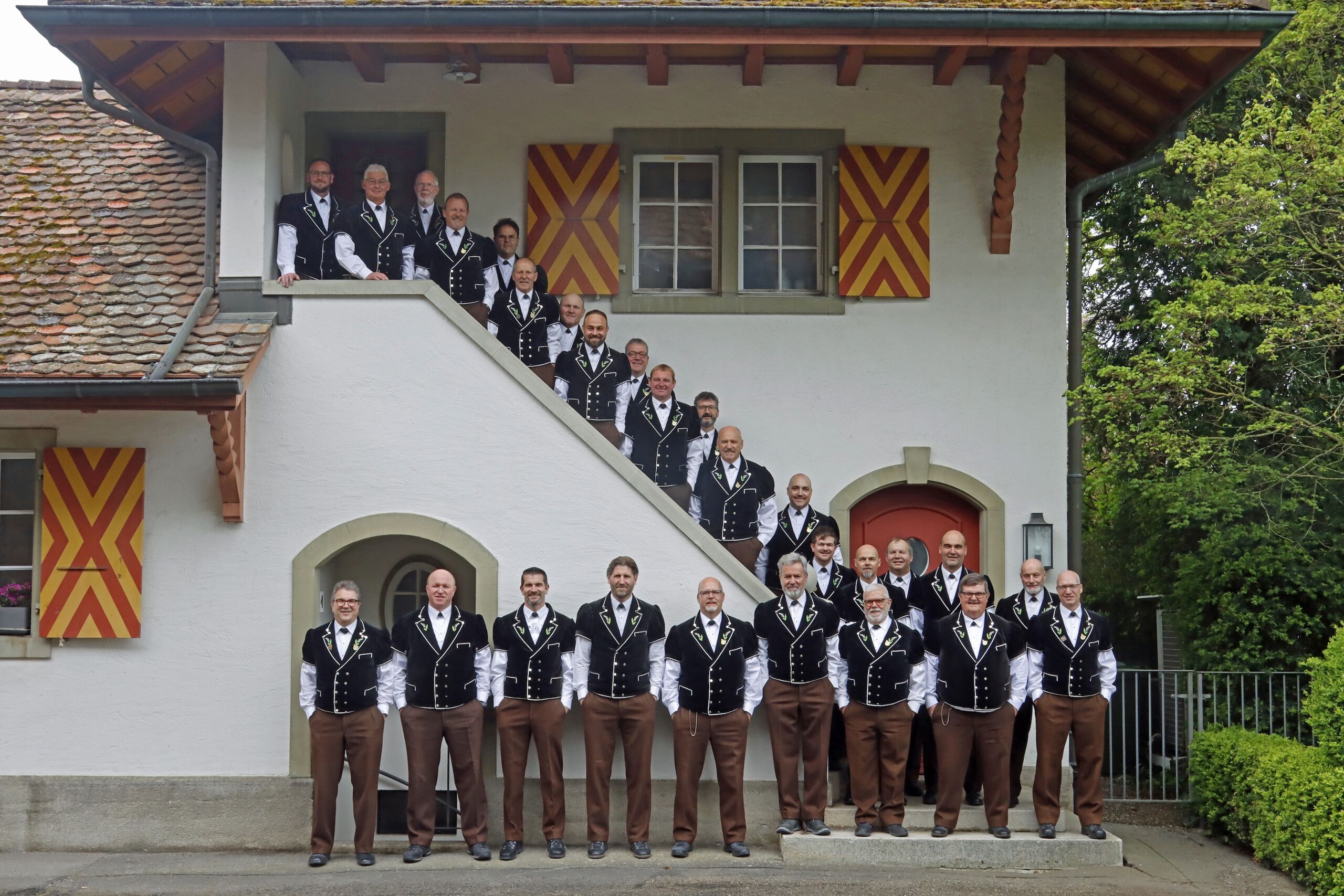 Klubfoto JKM vom 28.04.2024 beim Pförtnerhaus, Schloss Jegenstorf