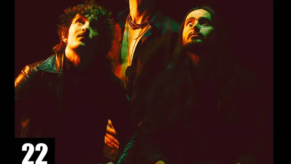 DIRTY SOUND MAGNET