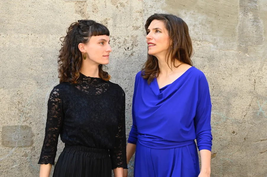 Duo Blickwechsel: bleiben wir gehen 