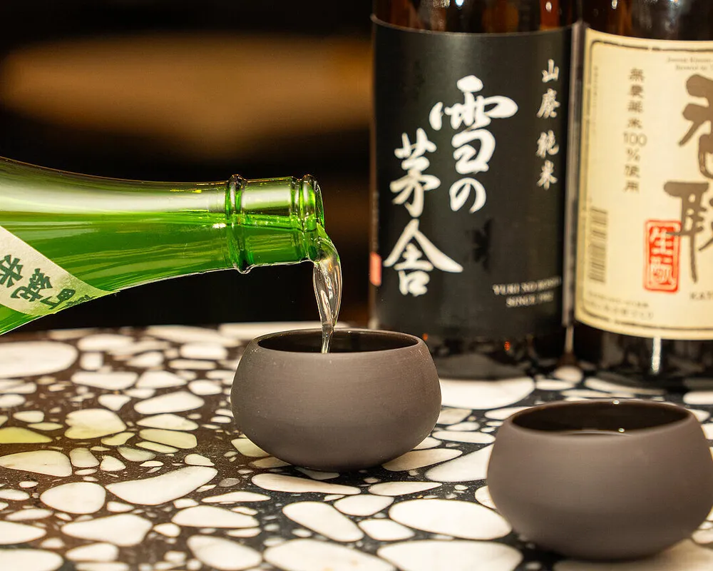 Sake auf die Zunge, Punkte auf die Augen