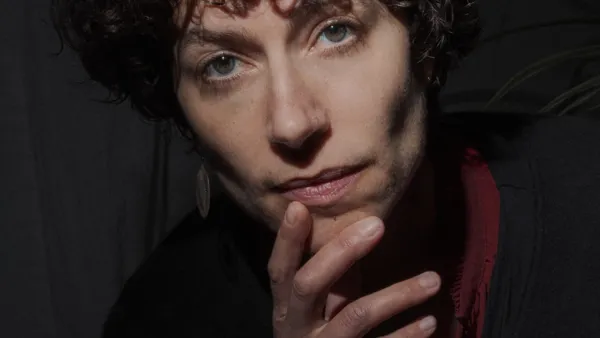 Julia Velas - Solo-Piano „We All…“