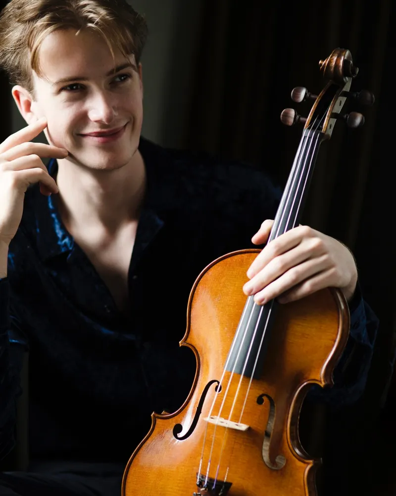 Tilman Sandvoss, Viola