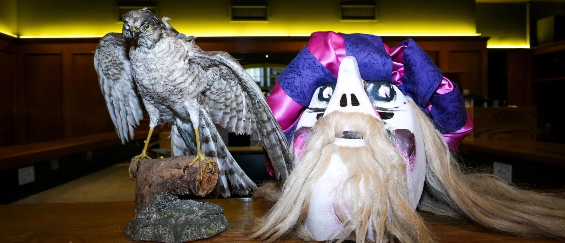 Fasnachts-Heldinnen und -Helden am Werk