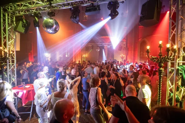 Ü30-Party Club Edition