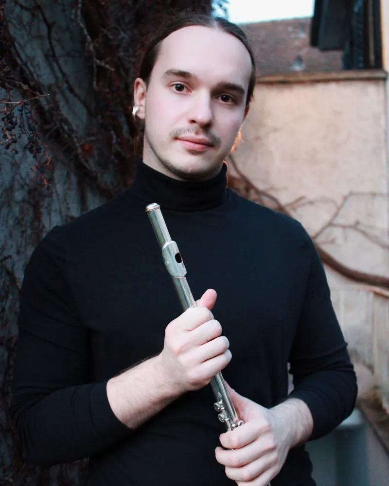 Daniil Rumiantsev, Flöte
