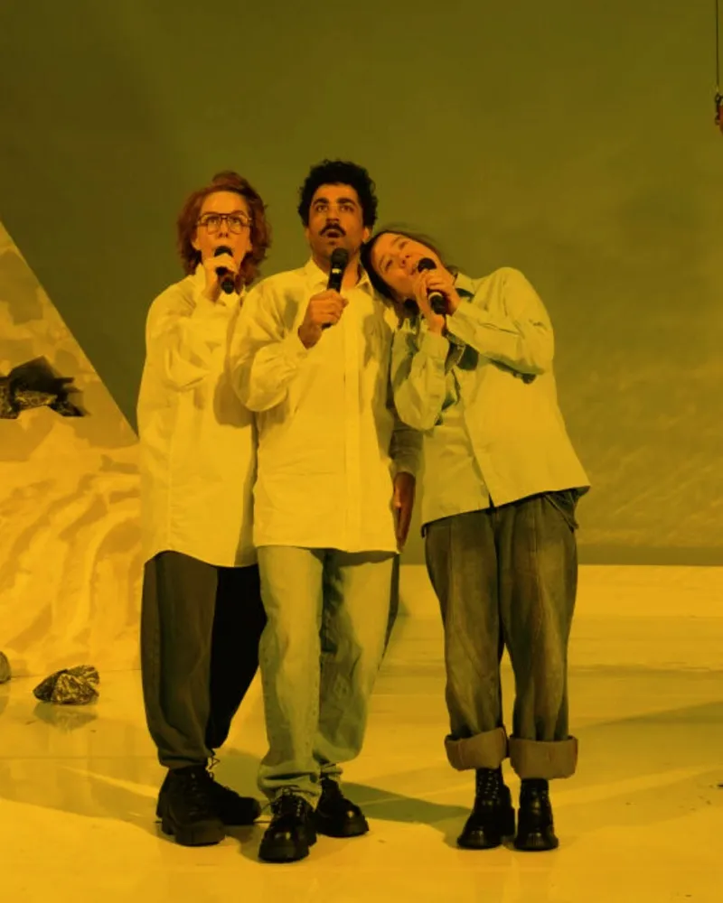 Von Idyllen und Wölfen in Schafspelzen 